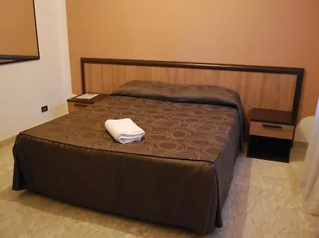 Villamelchiorre 1 بيت ضيافة *