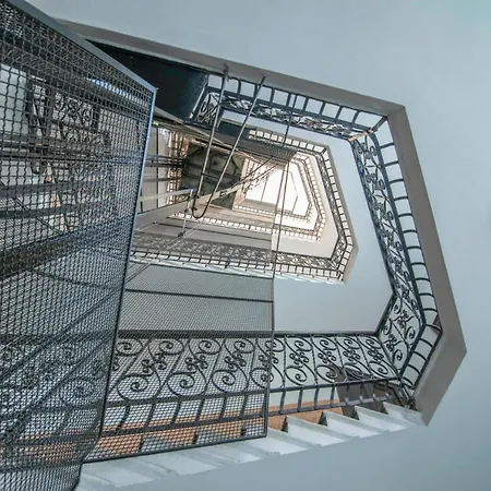 Hostmate - - Boscovich - Stazione Daire *