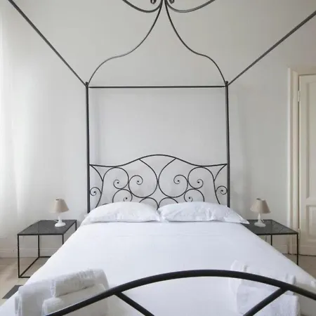 Bacone Liberty Vittoria By Halldis ميلان