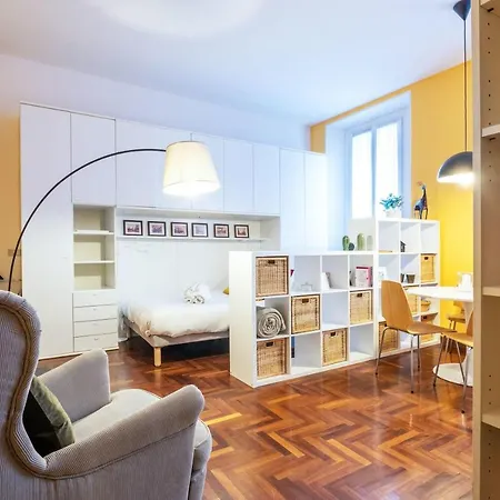 Easylife - - Menotti 16a - Porta Venezia * Milão
