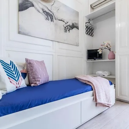 Joivy Lovely For 2 With Balcony Near Duomo Apartment