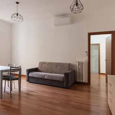 Apartment Youhosty - Lomazzo C 3 Mailand