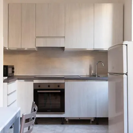 Youhosty - Lomazzo C 3 * Mailand