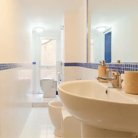 Apartment Yourvacanza Navigli Loft Milan
