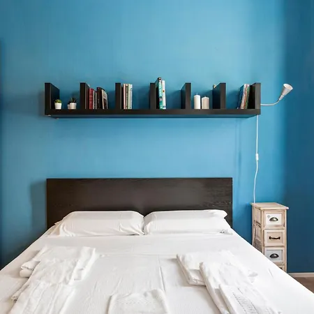 The Place, Your Place To Be - Via Tadino Apartment *