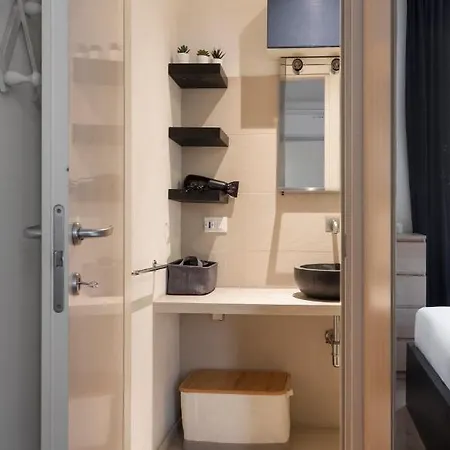 The Place, Your Place To Be - Via Tadino Milán