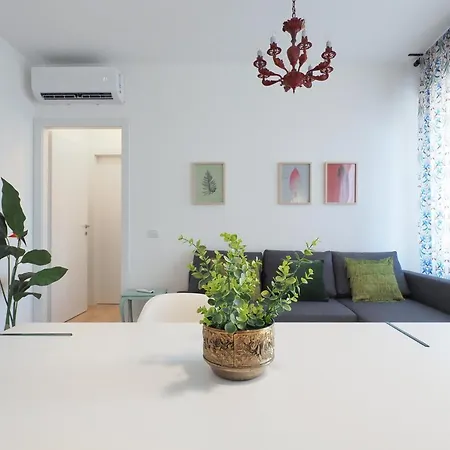 Primopiano - Napo Torriani Apartment *