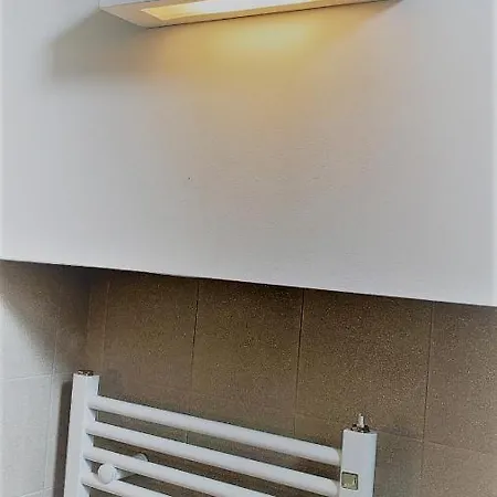 White Flat Puglie Apartment Mailand