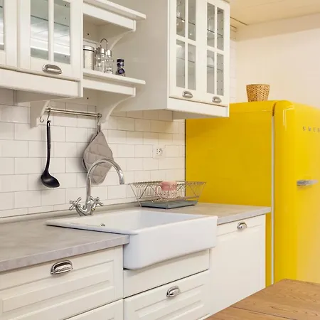 Modern & Stylish Loft - 2 Min From Station Mediolan