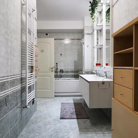 Апартаменты Primopiano - Via Pavia