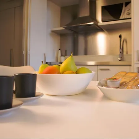 Bnbutler - Bergonzoli - Modern And Bright Near Station Lejlighed Milano