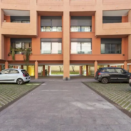 Apartment Pastorelli - With Parking - By Halldis Milan