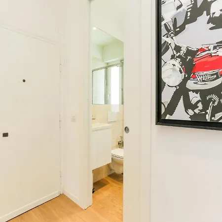 Apartment The Rent - With Balcony In Amendola Milan