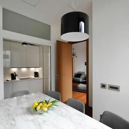 Castillia, Bosco Verticale Apartment *