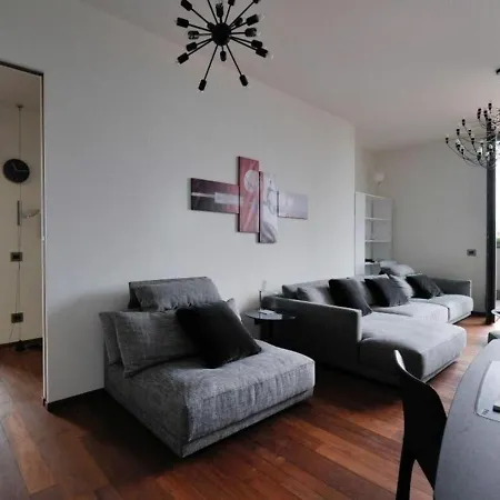 Apartment Castillia, Bosco Verticale Milan