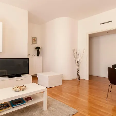 Apartman Royal - Centro Cadorna Milánó