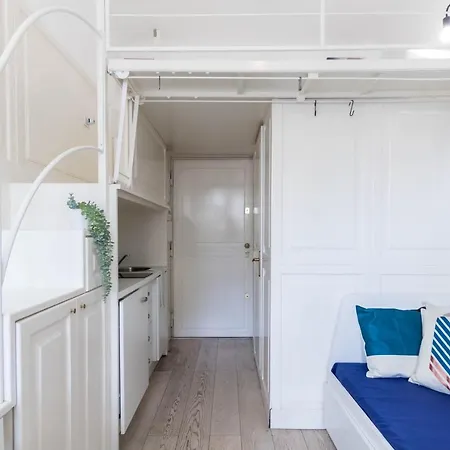 Joivy Lovely For 2 With Balcony Near Duomo * Milan