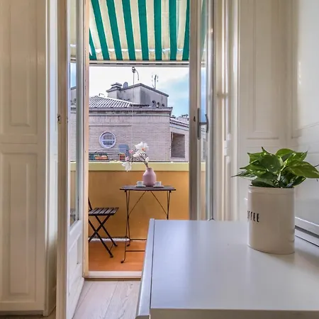 Joivy Lovely For 2 With Balcony Near Duomo