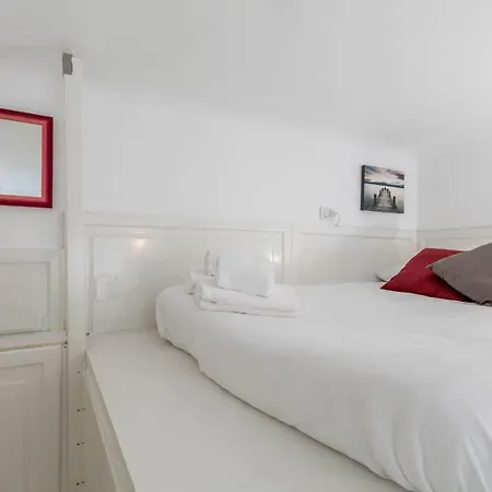 Joivy Lovely For 2 With Balcony Near Duomo *