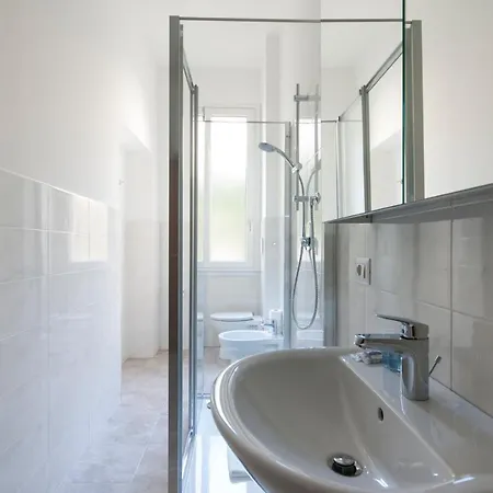 Apartment Youhosty - Lomazzo C 3