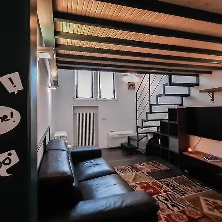 Altido Stylish Loft For 4 In Famous Navigli District Διαμέρισμα *