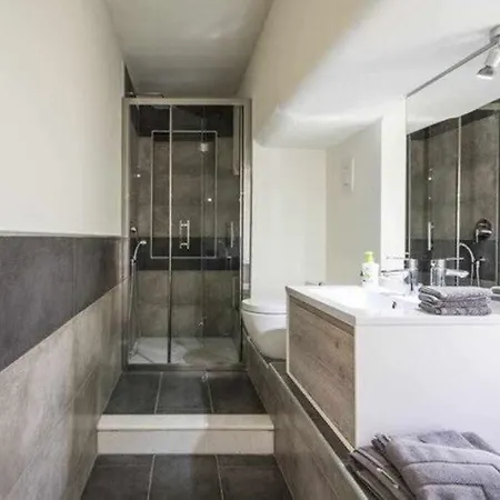 Duomo With Lovely Terrace Apartment Mailand