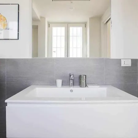 Sanpietro Allorto 22 Duomo Dom12 Апартаменты Милан