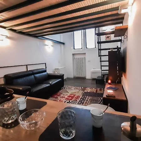 Altido Stylish Loft For 4 In Famous Navigli District Apartamento *