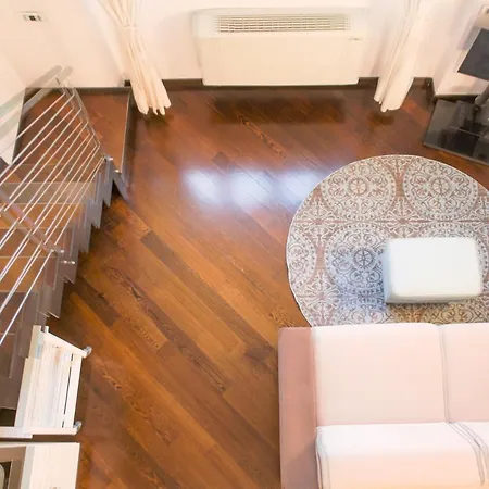 Bnbutler - Bergonzoli - Modern And Bright Near Station Apartment *
