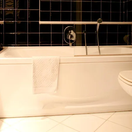 Bnbutler - Bergonzoli - Modern&bright Near Station Apartment *