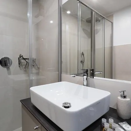 Doma Lux Station Apartment Milan
