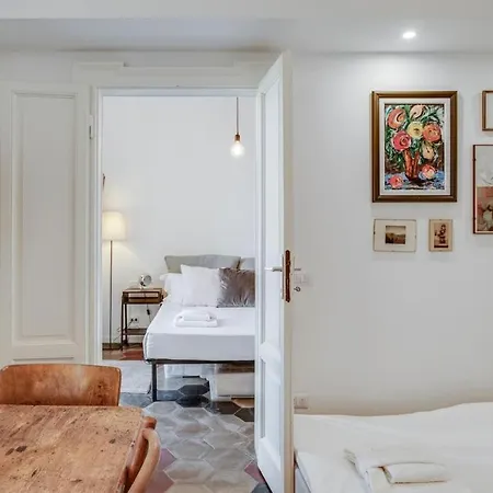 Youhosty - Gluck 15 Apartment *