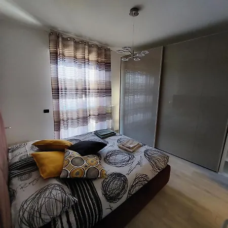 Apartment Luminoso A Pochi Minuti Da Duomo E Fiera Milan