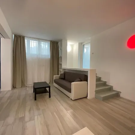 Apartment Very Big Central White Apartment Milan