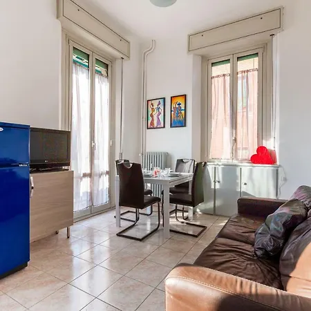 Apartment Cosy Close To Iulm