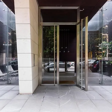 Luxury Flat With Pool Gym Parking - Unit9b 아파트