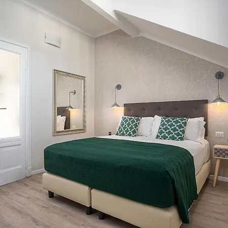 Apartment Hemeras Boutique Homes - 4 Design Homes In Center *