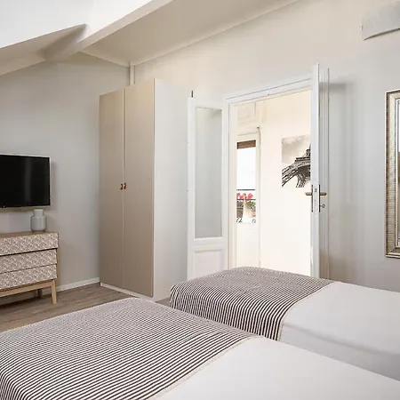 Hemeras Boutique Homes - 4 Design Homes In Center Milan