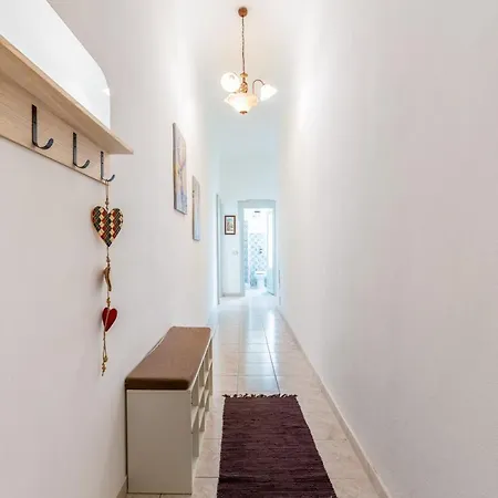 Cosy Close To Iulm Apartment Milan
