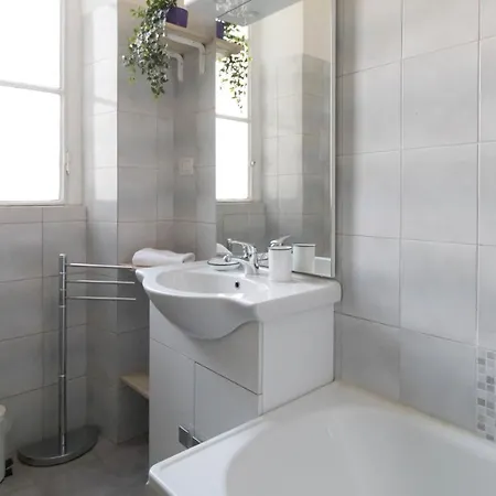 Italianway - Piazza Lima 1 Apartman
