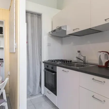 Italianway - Piazza Lima 1 Milánó