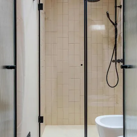 Easylife - - Borgonuovo 4d - Centro Storico 아파트 *