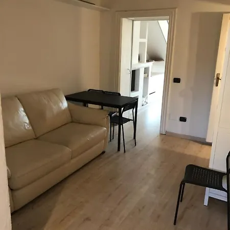 Charming 1-bed In Apartment Milan