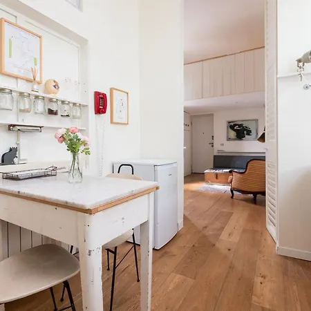 Olivia's Pad Apartment *