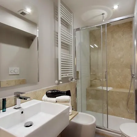 Penzion Vico Fashion District 4*