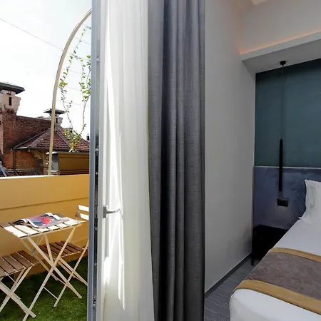 Gasthuis Vico Fashion District 4*