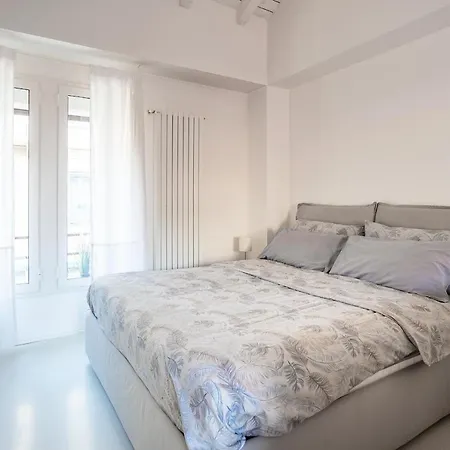 Design Loft Walking Distance Brera-duomo With Wifi+netflix *
