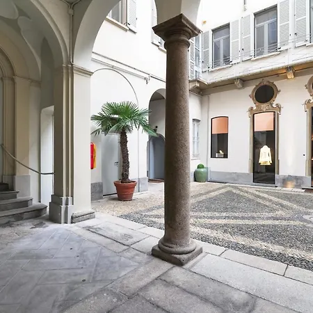 Montenapoleone Tower House Apartamento Milán
