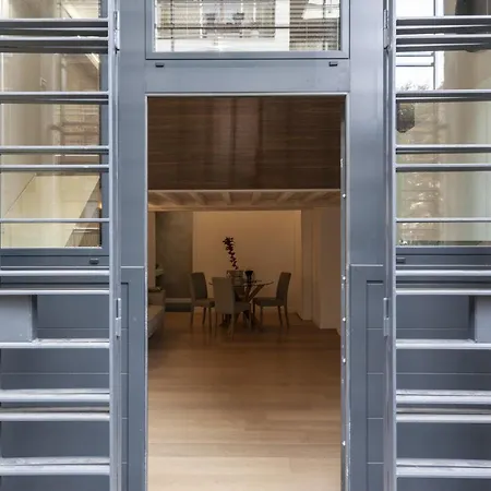 Minimal Loft In Centro A Milánó