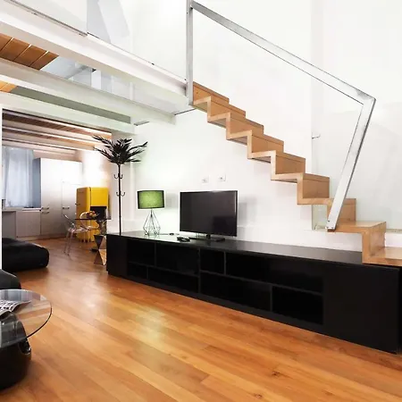 Charming One Bedroom In Moscova Area Apartment Milan
